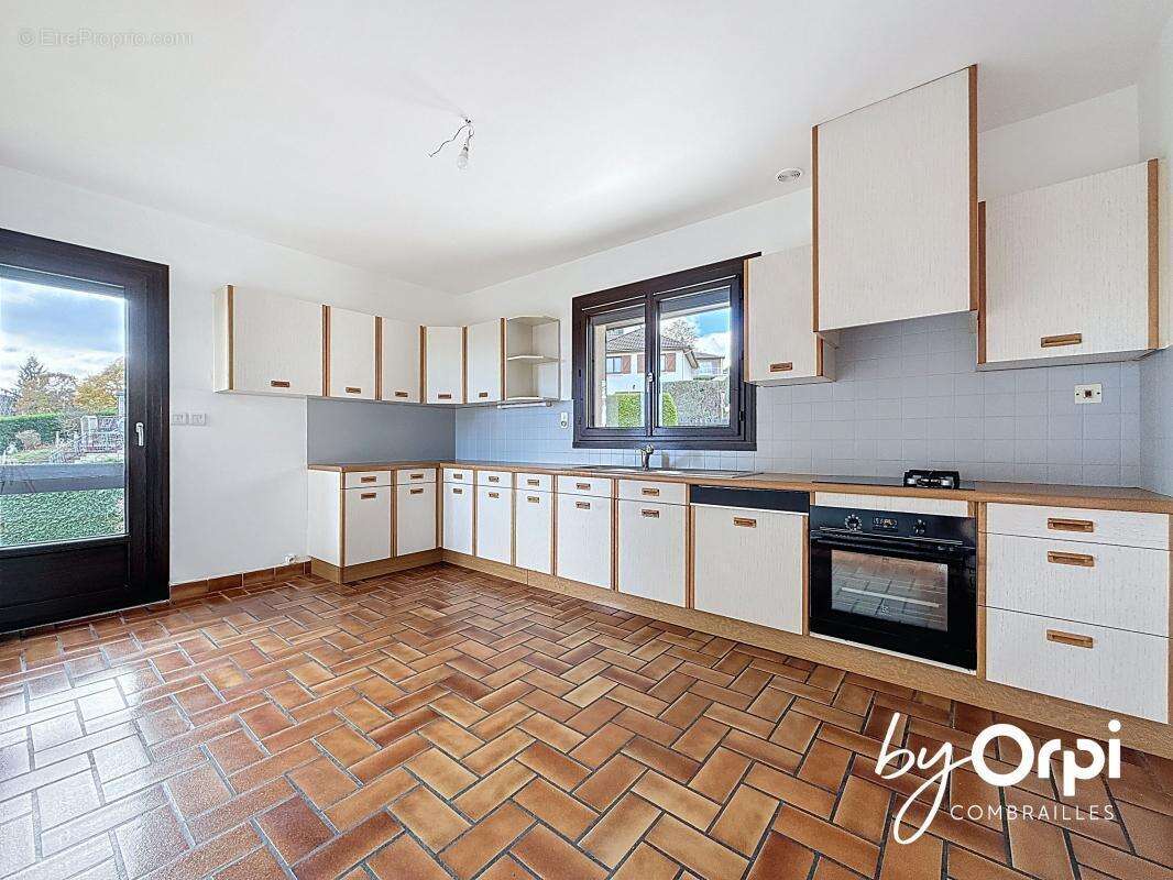 Maison à SAINT-ELOY-LES-MINES