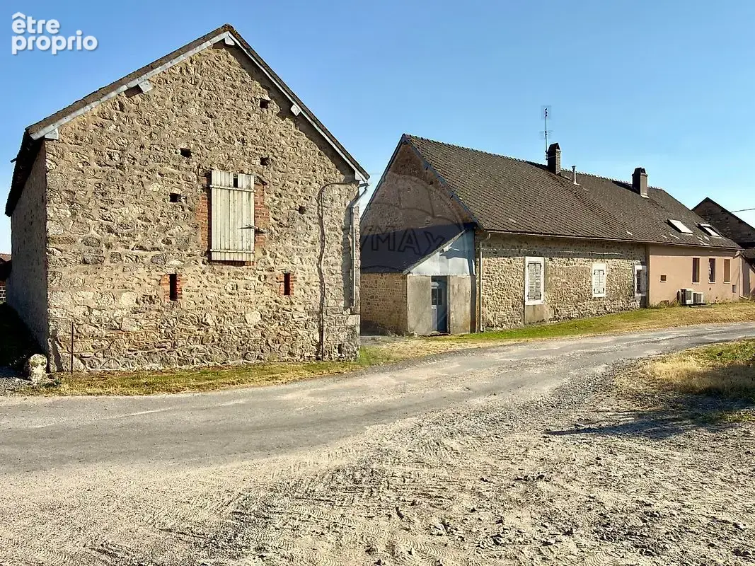 Maison à LUZY