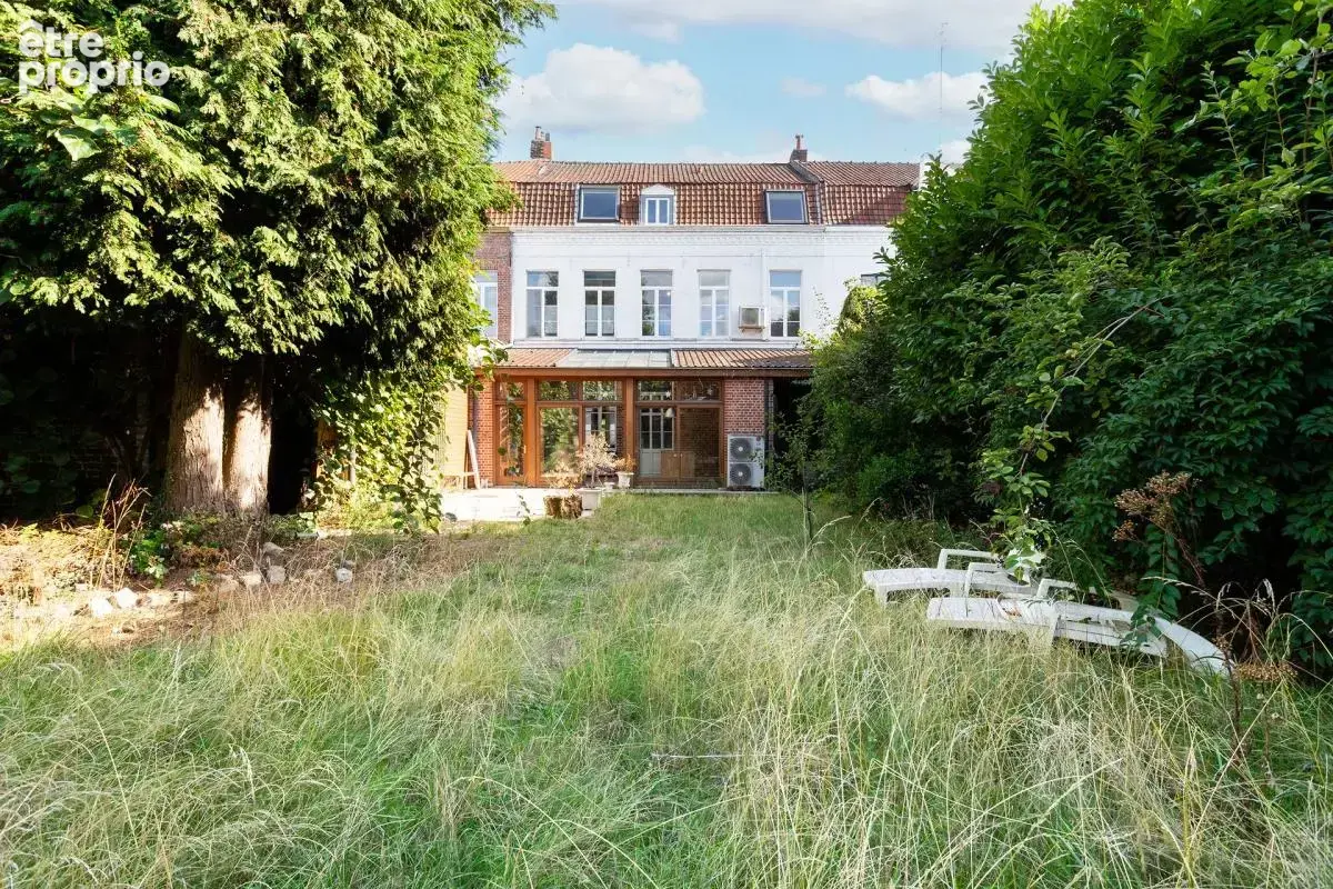 Roubaix – maison de caractère – env. 290 m² – 7 chambres – jardin de plus de 500 m² - photo 16