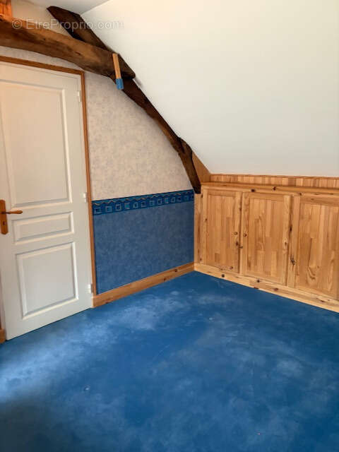 Maison à AMBRIERES-LES-VALLEES