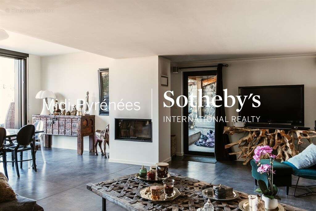 Belle allure pour cette propriété avec deux habitations - photo 9