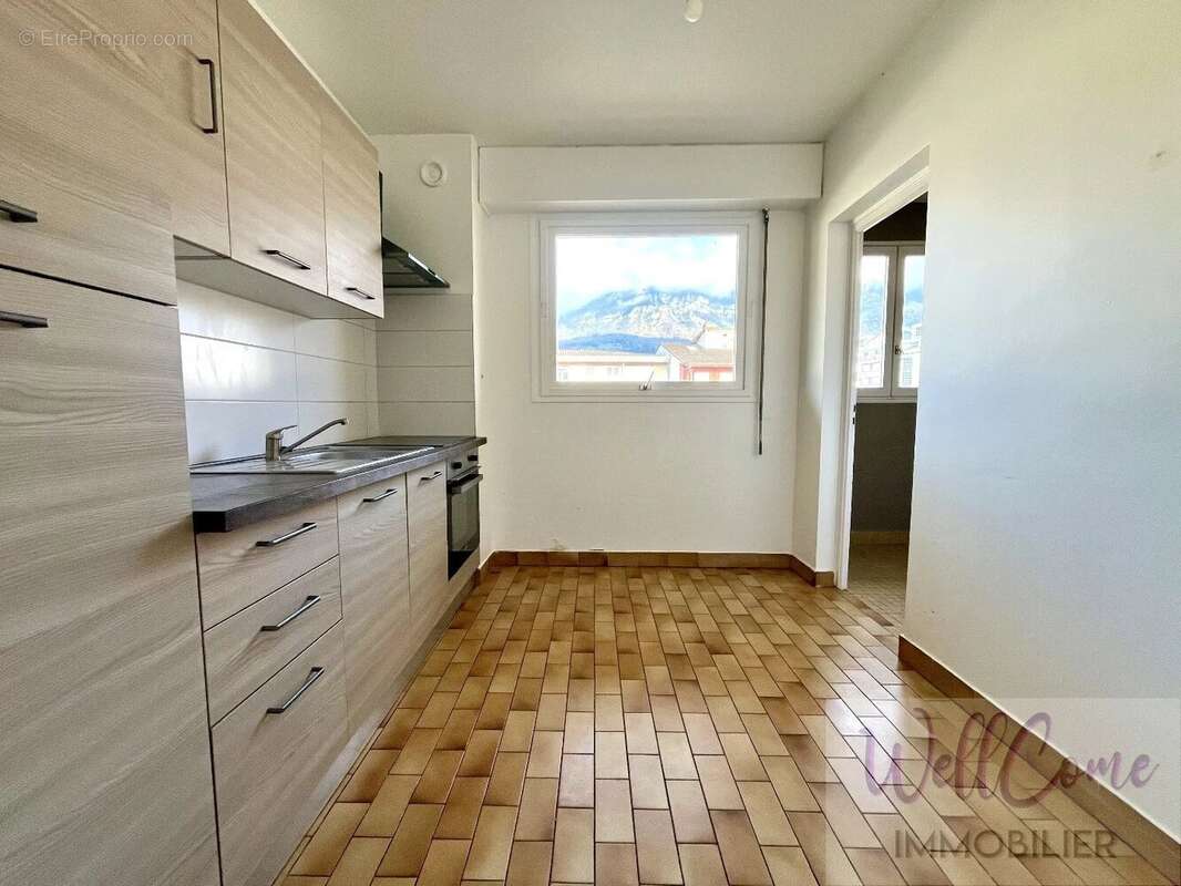 Appartement à AIX-LES-BAINS