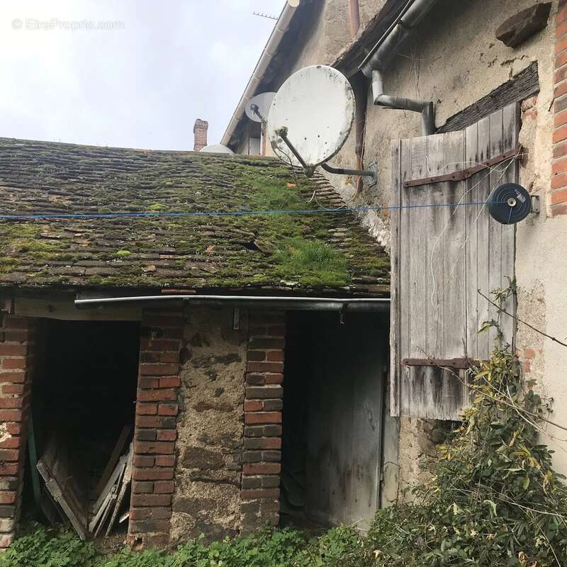 Appartement à LUSSAC-LES-EGLISES