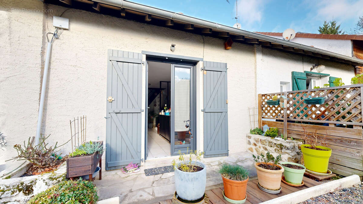 Maison à JOUARS-PONTCHARTRAIN