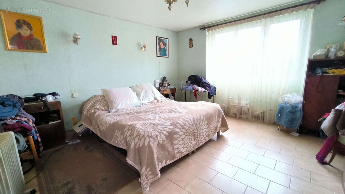 Maison à CHAUDRON-EN-MAUGES