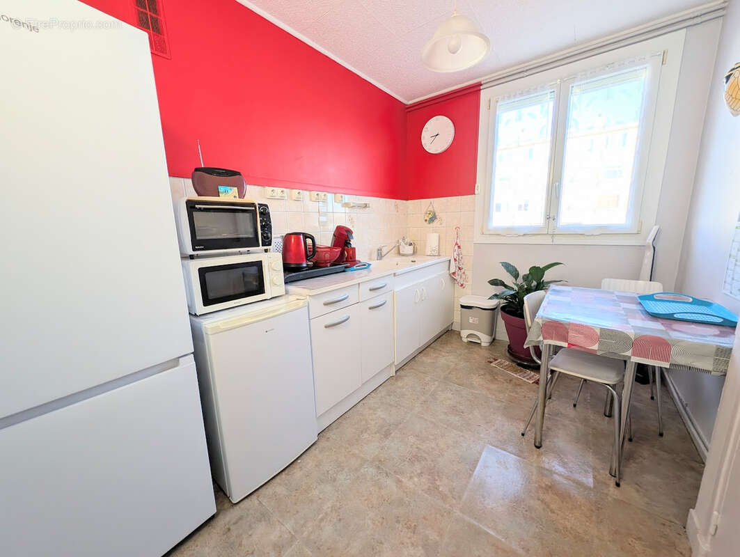 Appartement à GUILHERAND-GRANGES