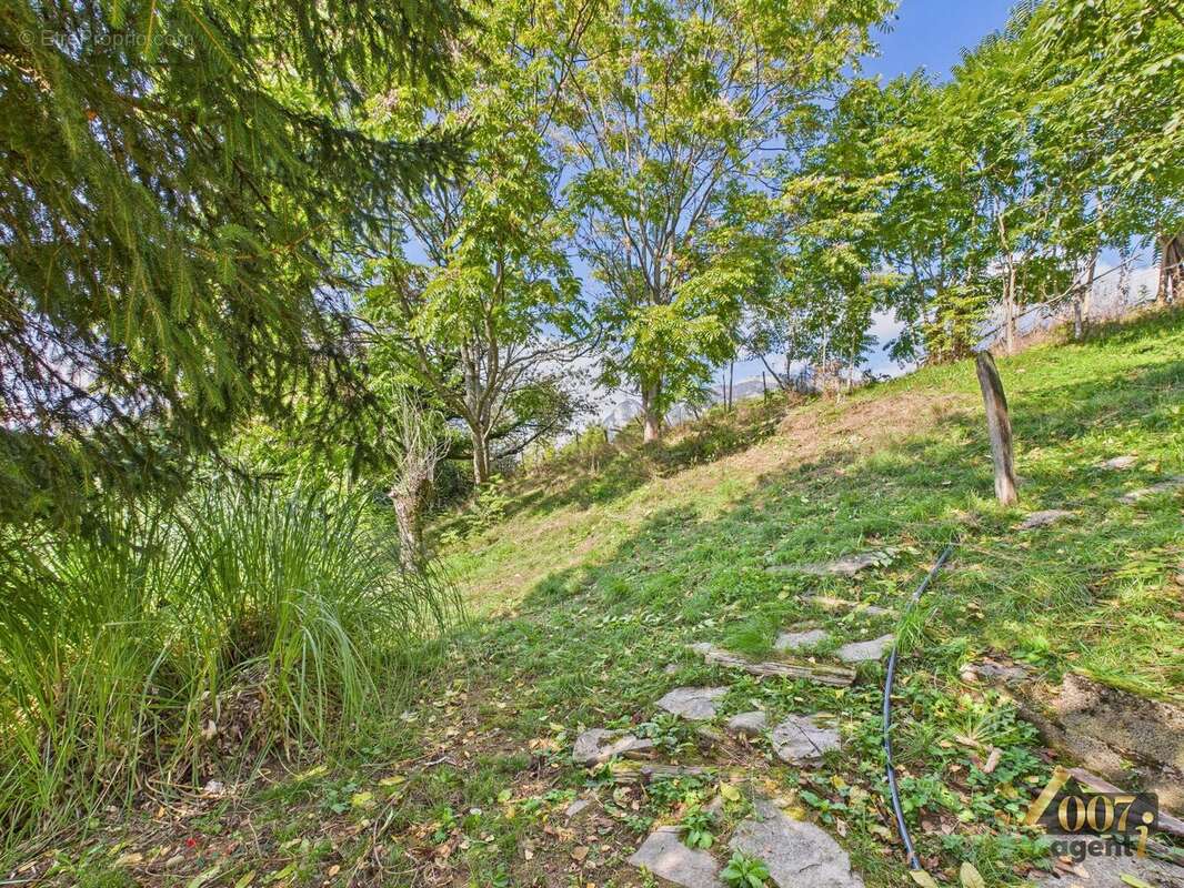 Maison à SAINTE-HELENE-DU-LAC