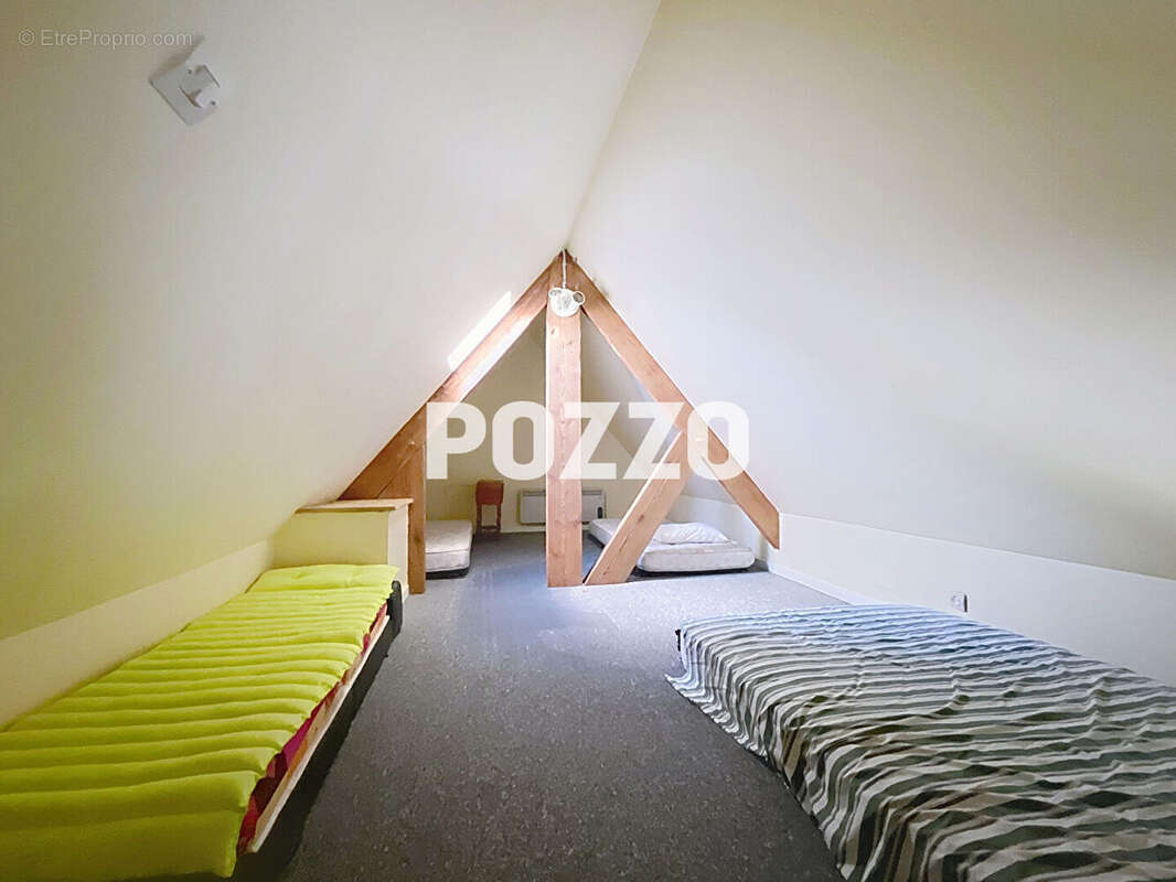 Maison à CONDE-SUR-VIRE