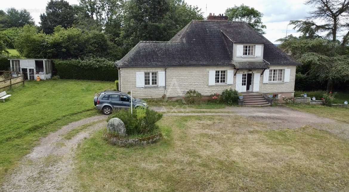 Maison à LE PIN-AU-HARAS