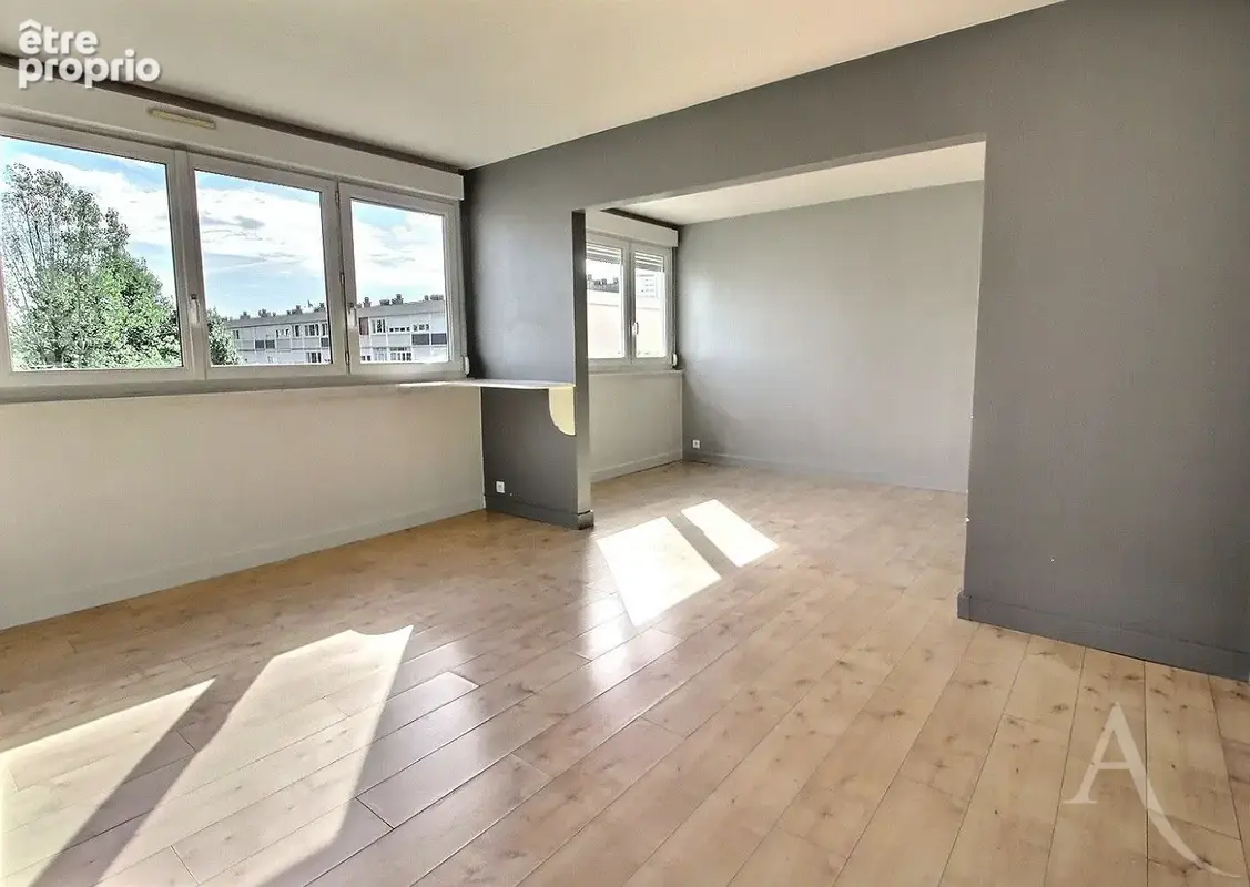 Appartement à L'HAY-LES-ROSES