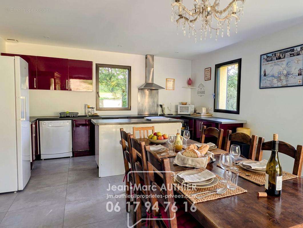 Propriété de charme, 212 m2, 6 chambres, piscine chauffée sur 6774 m2 de jardin - photo 8