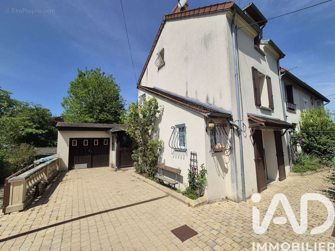 Photo 3 - Maison à LA FERTE-SOUS-JOUARRE