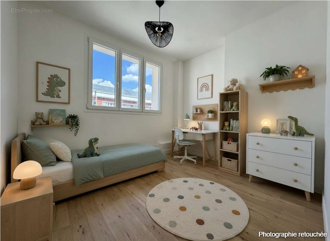 Appartement à PARIS-18E