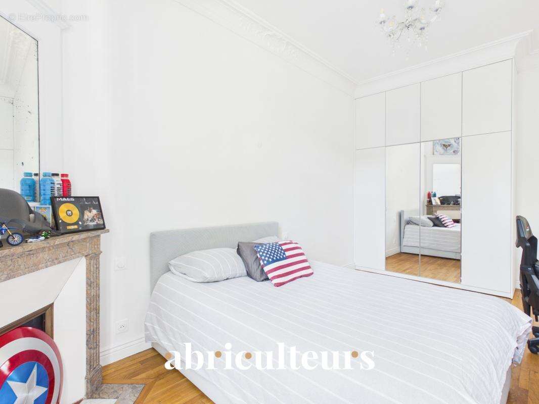 Appartement familial - 189 m² - 7 pièces - Charme de l'ancien en vente à Saint-Mandé (94160) - photo 22
