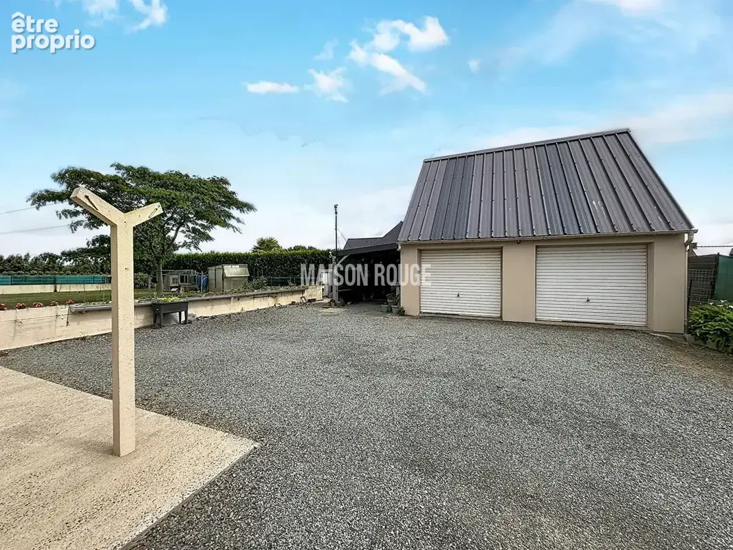 Maison familiale avec beaux espaces et jardin arboré située à PLERGUER - photo 10