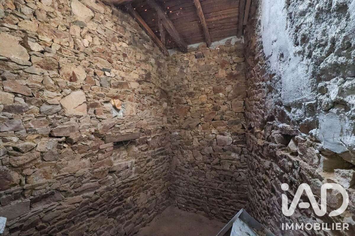 Maison 55 m² à Gajoubert  - photo 5