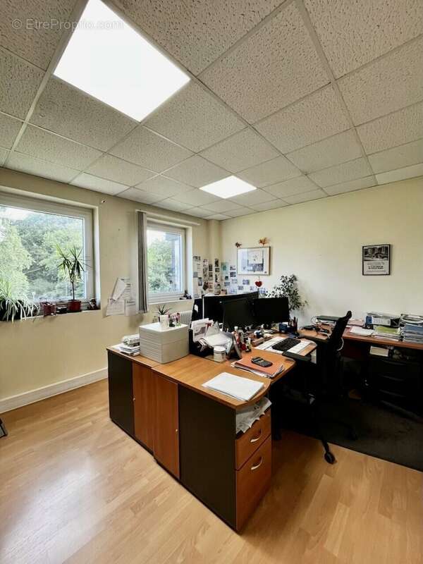 Commerce 289 m² à Compiegne  - photo 3