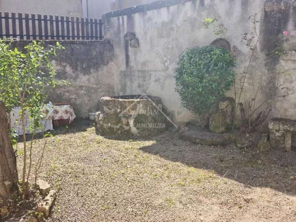 Maison à BOURBON-L'ARCHAMBAULT