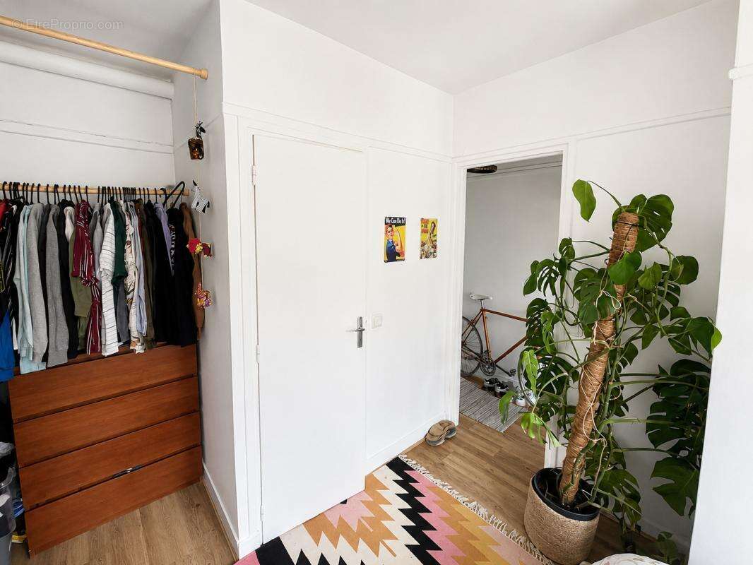 Appartement à PARIS-20E