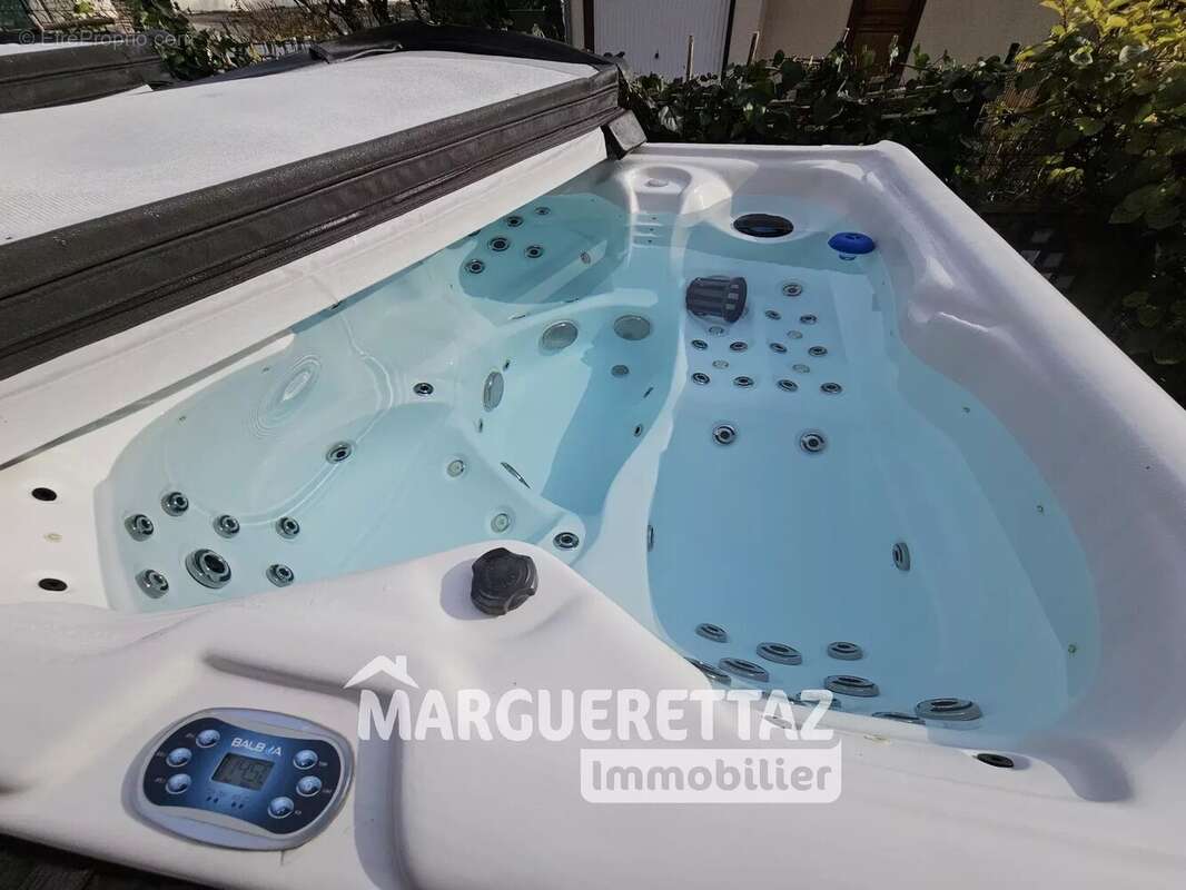 Maison à SAINT-JEOIRE