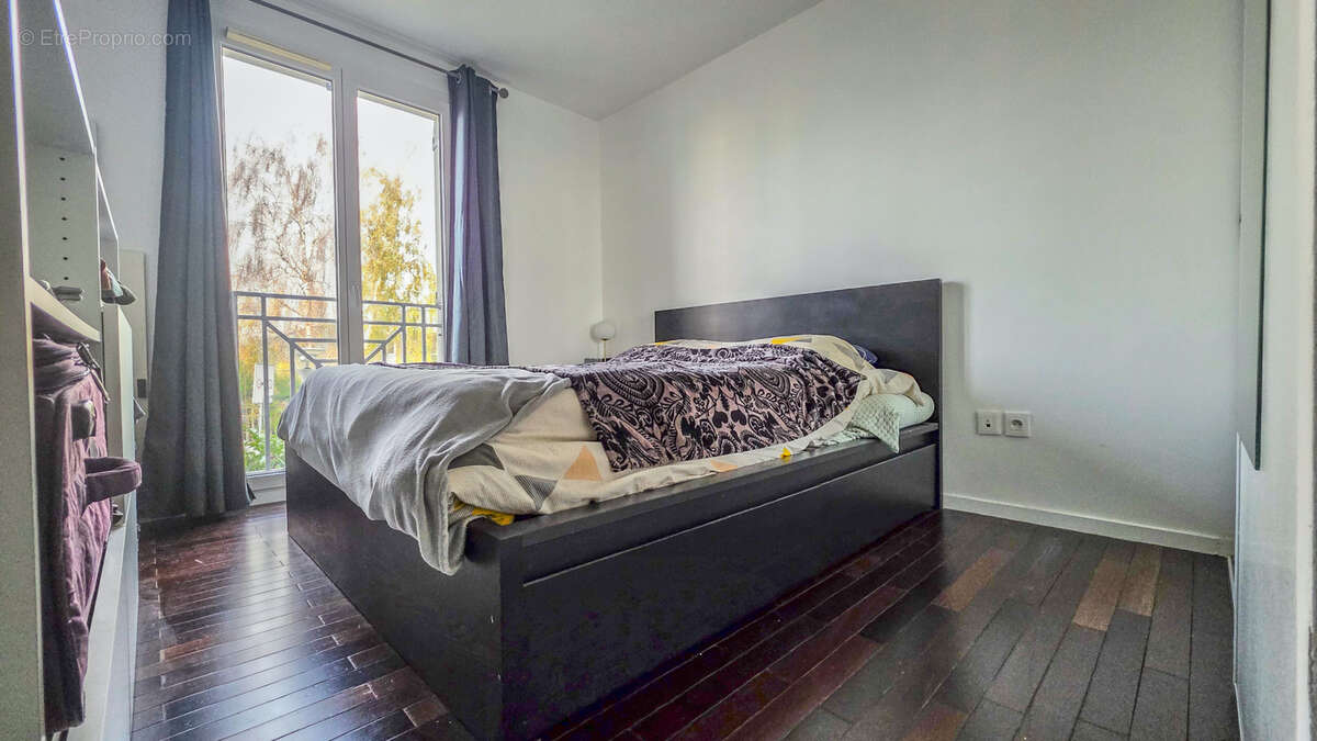 Appartement à SARTROUVILLE