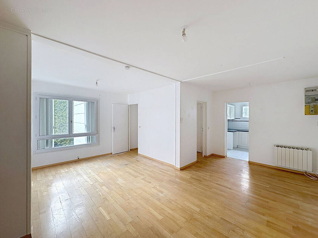 Appartement à MONTIGNY-LE-BRETONNEUX