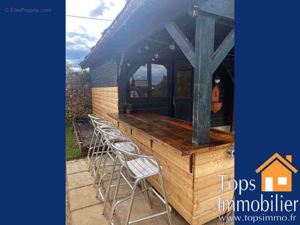 Maison à VAILHOURLES