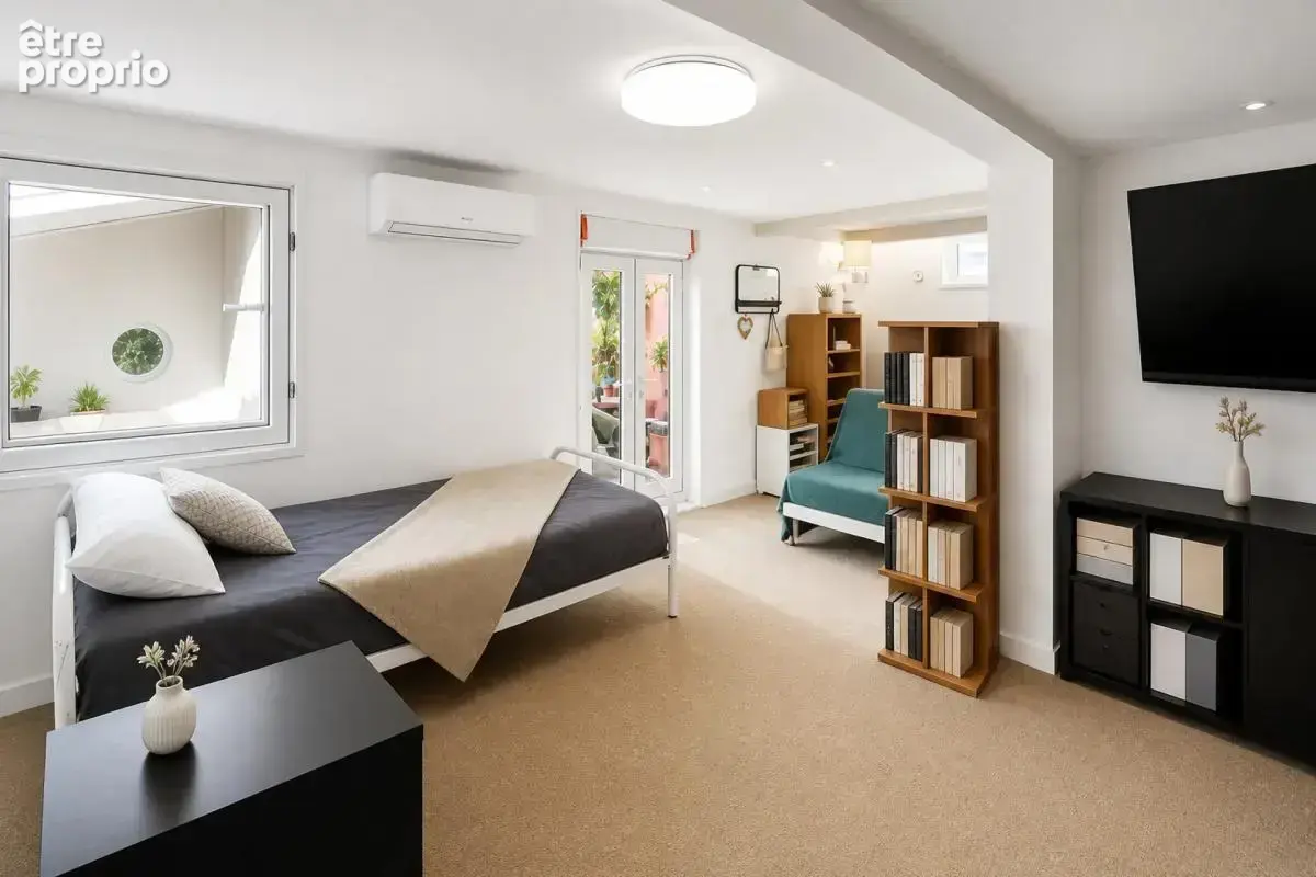 Maison de 6 pièces de 140 m² à Villeurbanne - photo 12