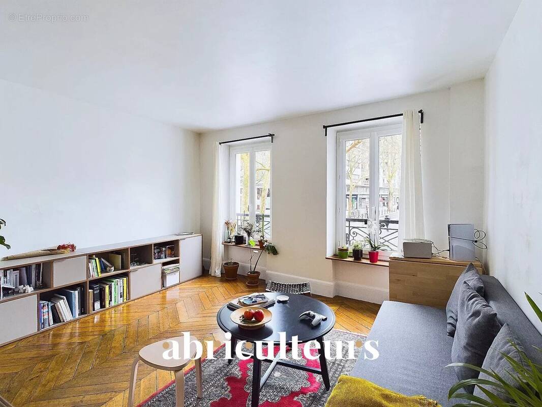 Appartement à PARIS-12E