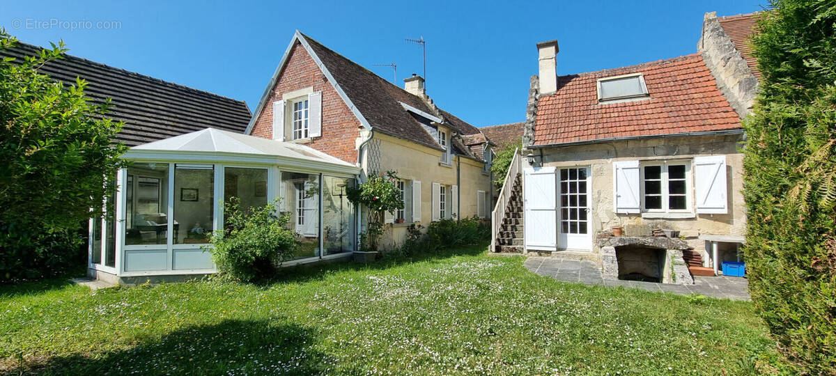 Maison à CHOISY-AU-BAC