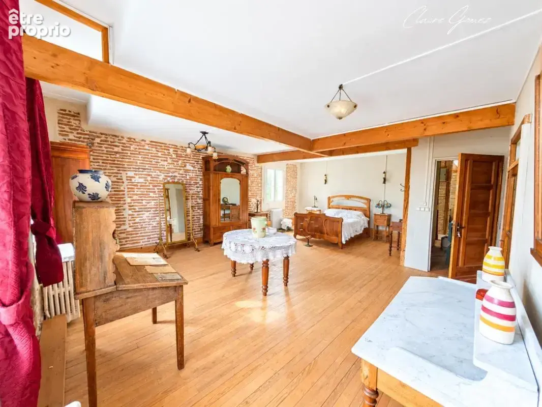 Élégante demeure de caractère de 375 m² – Charme, volumes et authenticité à vendre 12 pièces (31) - photo 9
