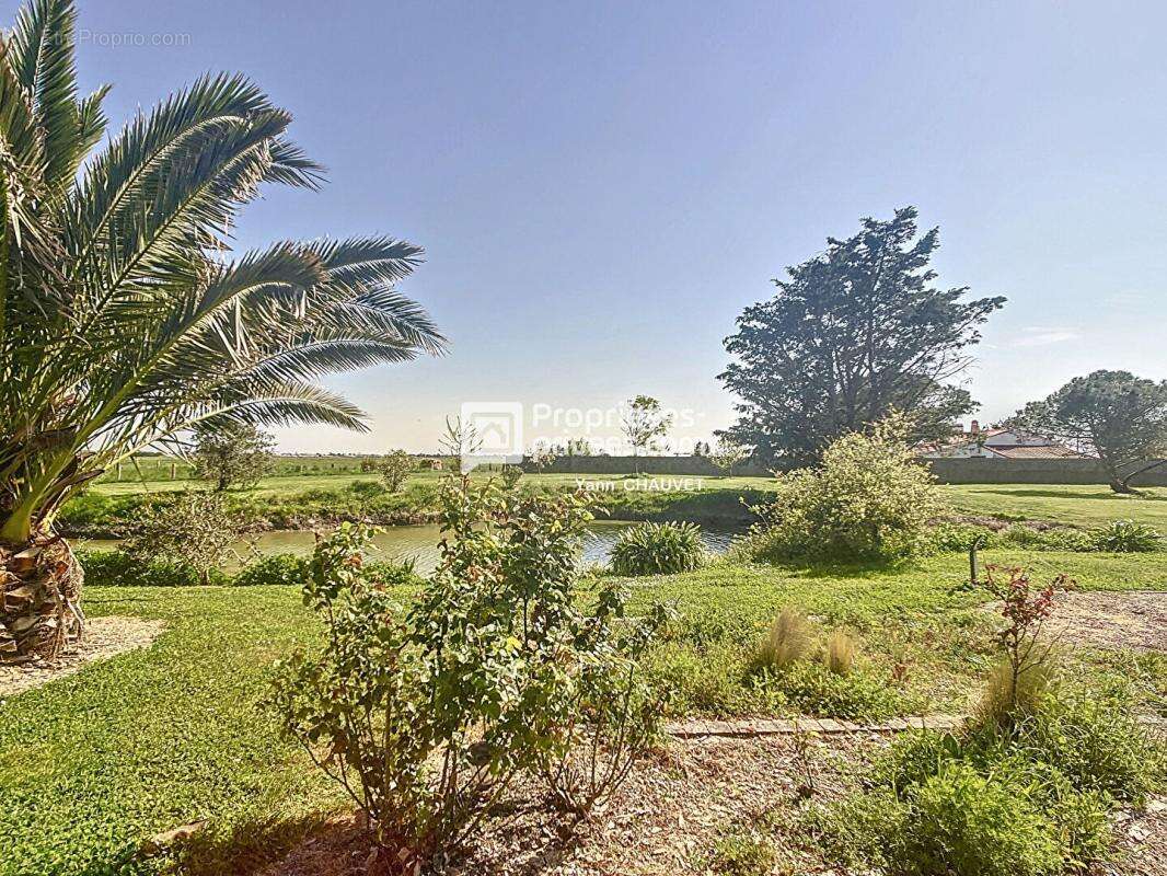 Maison à BEAUVOIR-SUR-MER