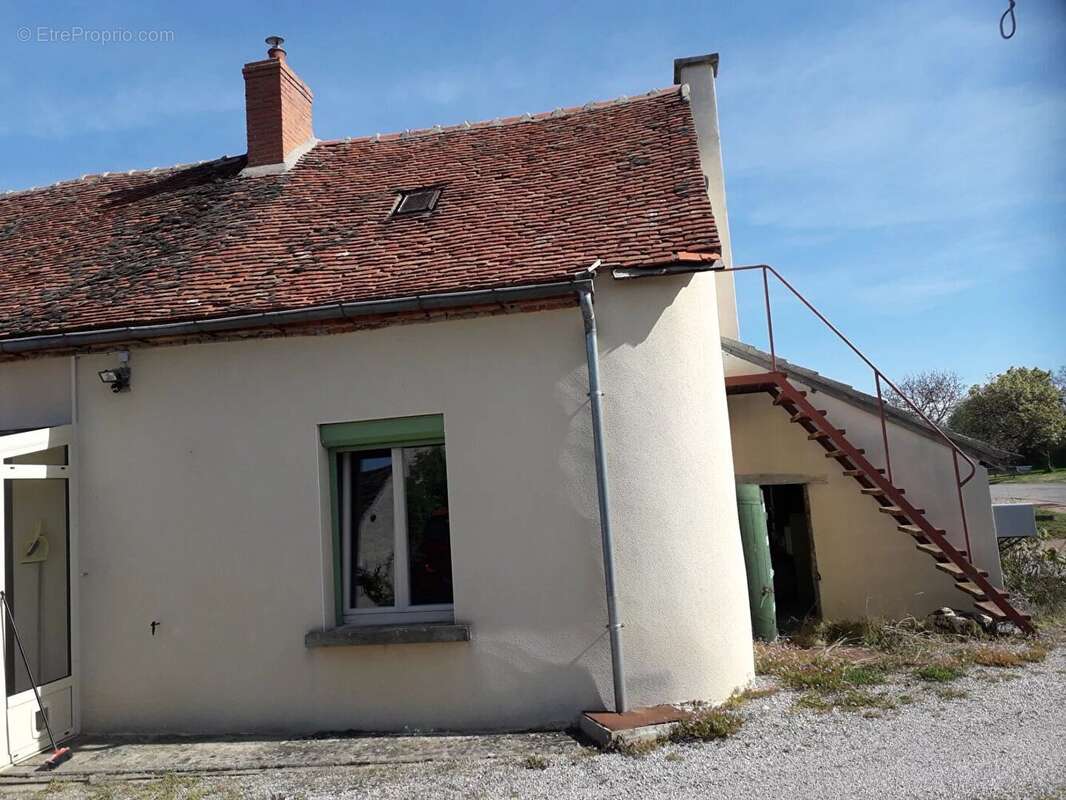 Maison à rénover à 13 min de St-Pourçain-sur-Sioule - photo 12