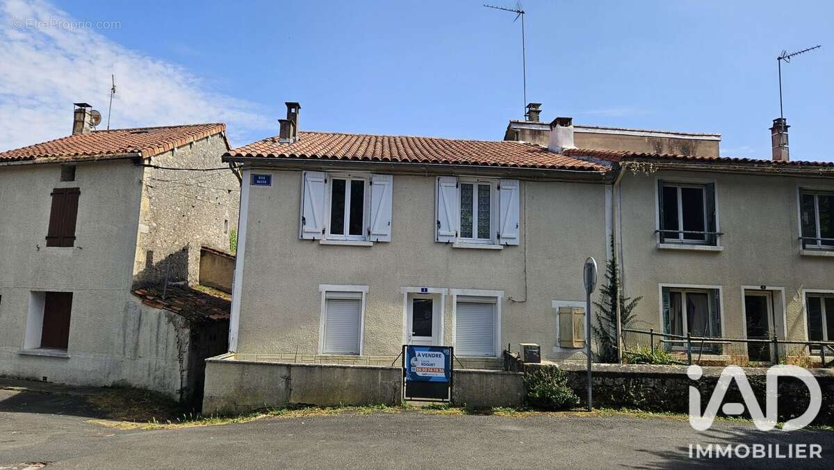 Photo 1 - Maison à RUFFEC