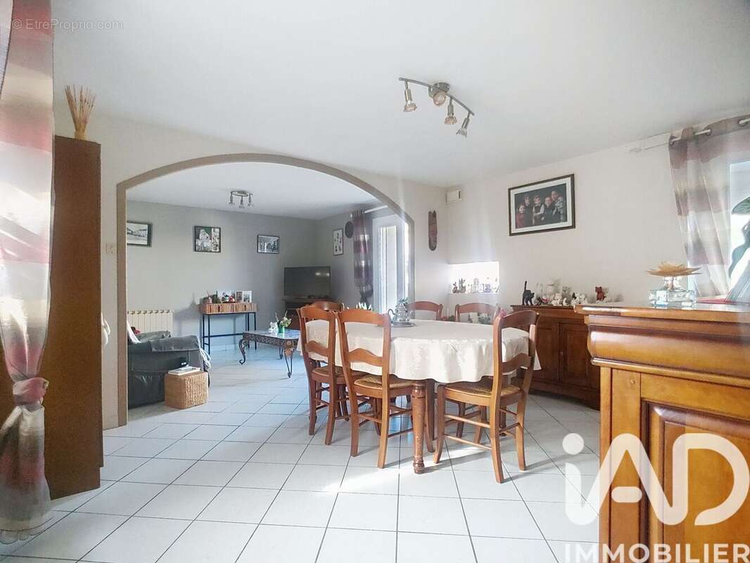 Photo 8 - Maison à TOURNON-SUR-RHONE