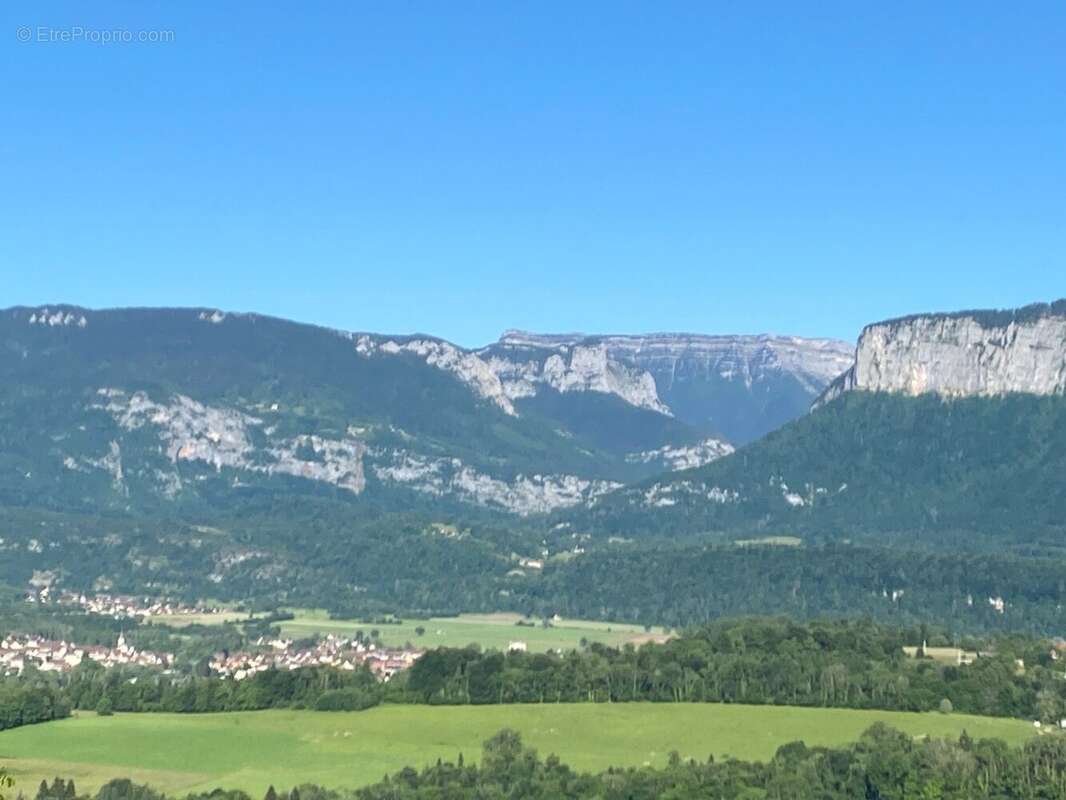 Maison à MIRIBEL-LES-ECHELLES