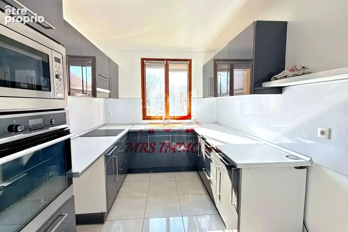 Maison de 2014, 3/4 chambres, avec dépendance - photo 3