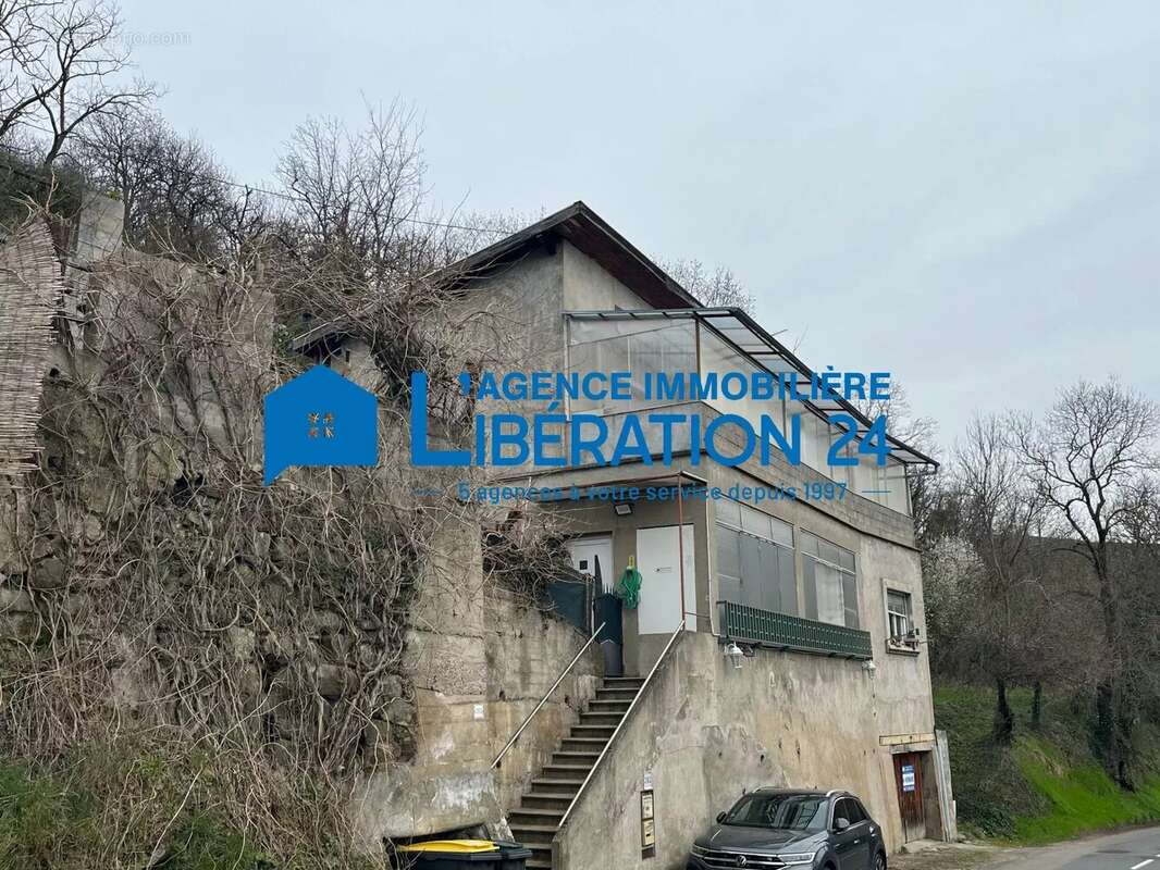 Maison à CHATEAUNEUF