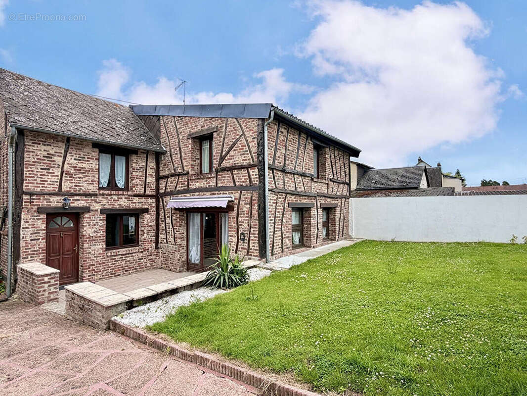 Maison à HALLOY