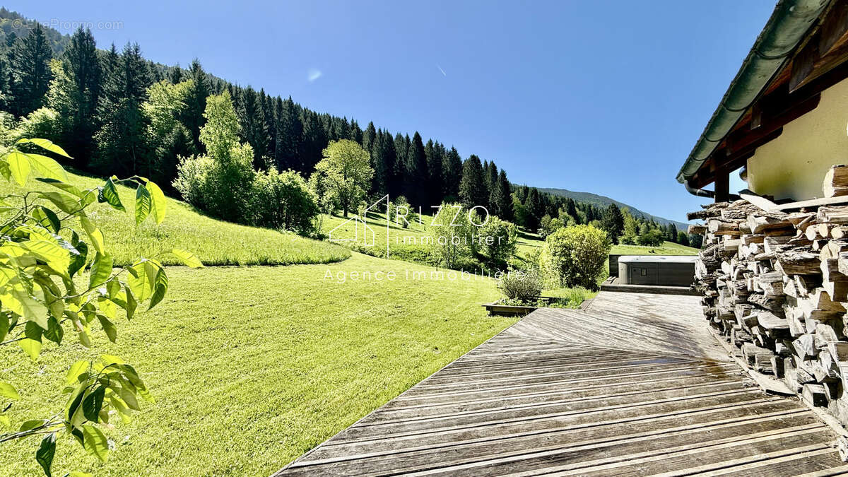 Maison à MIJOUX