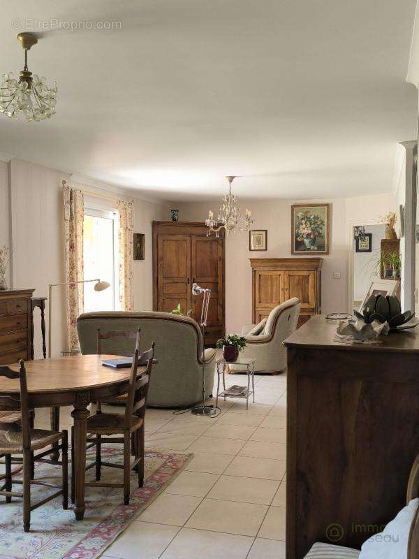 Maison à SORGUES