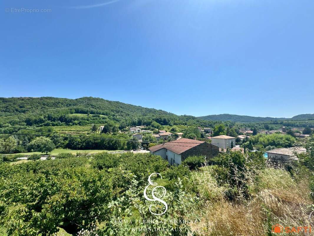 Terrain 2215 m² à Saint-Desirat  - photo 4