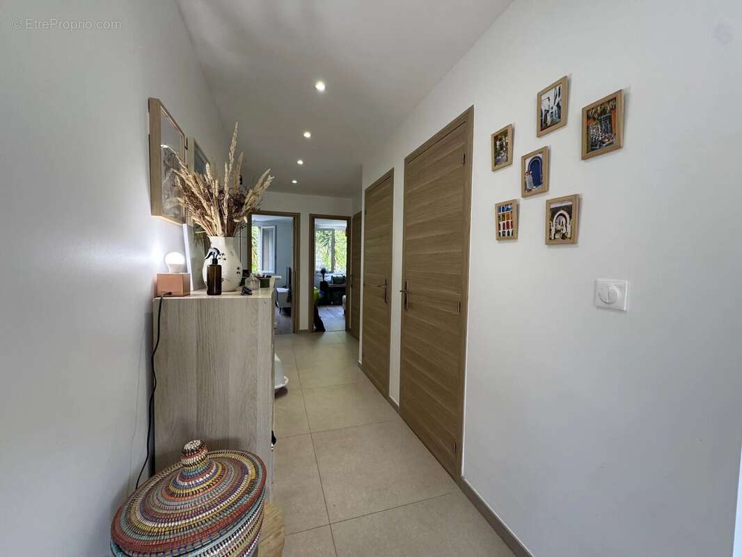 Appartement à MARSEILLE-7E