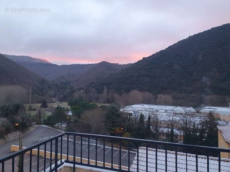 Appartement à AVENE