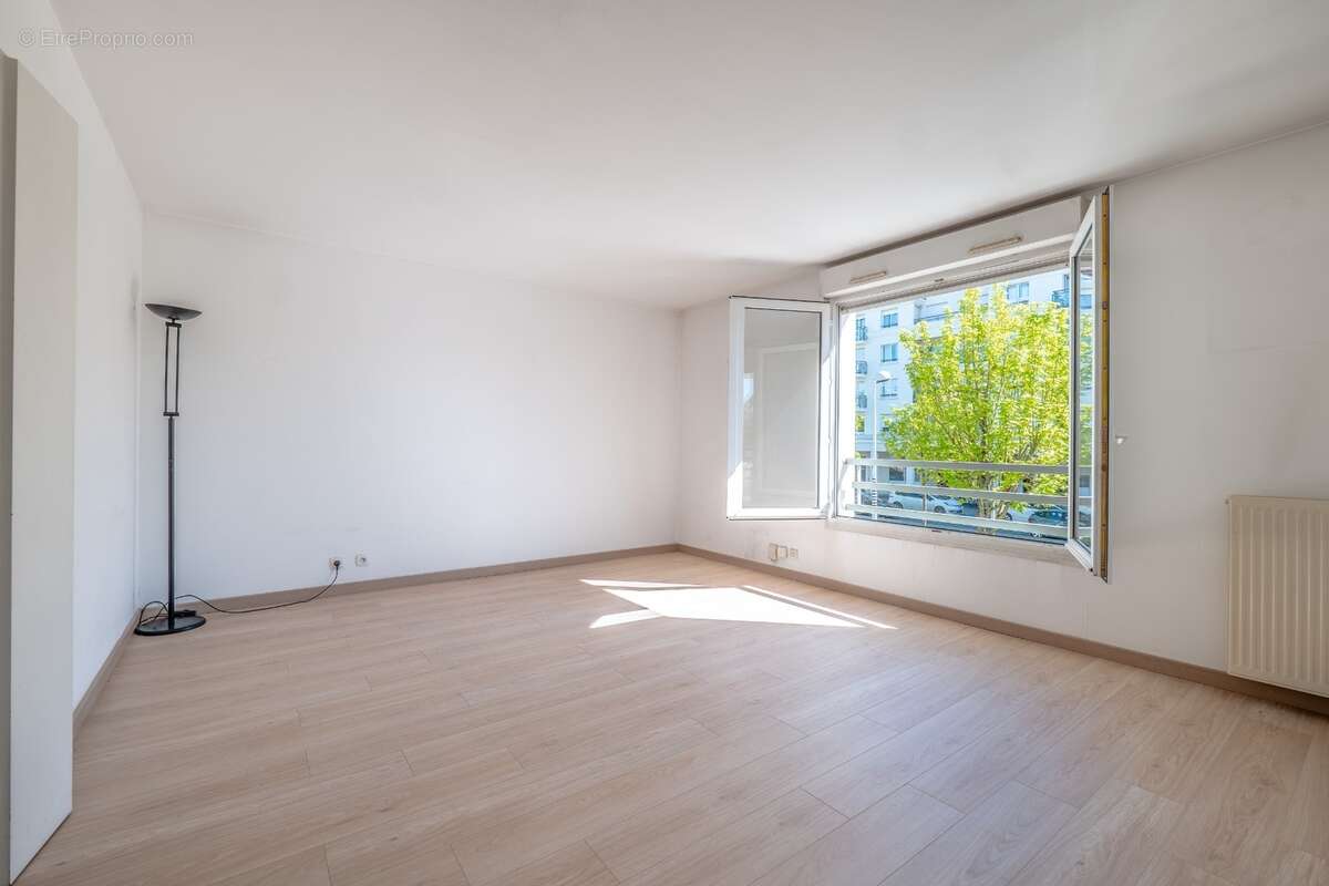 Appartement à vendre 3 pièces - 65 m² - BOX DOUBLE - HYPER CENTRE - TOUT A PIED ! - photo 3