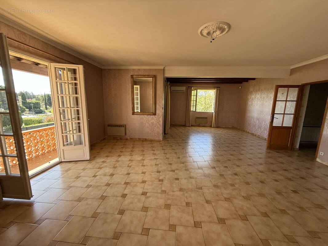 Maison à SAINT-GEORGES-D'ORQUES