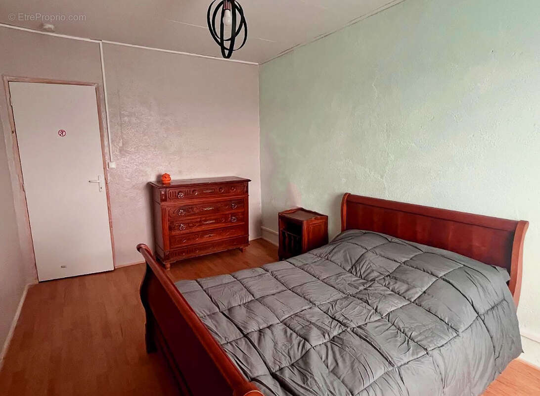 Commerce à COSTAROS