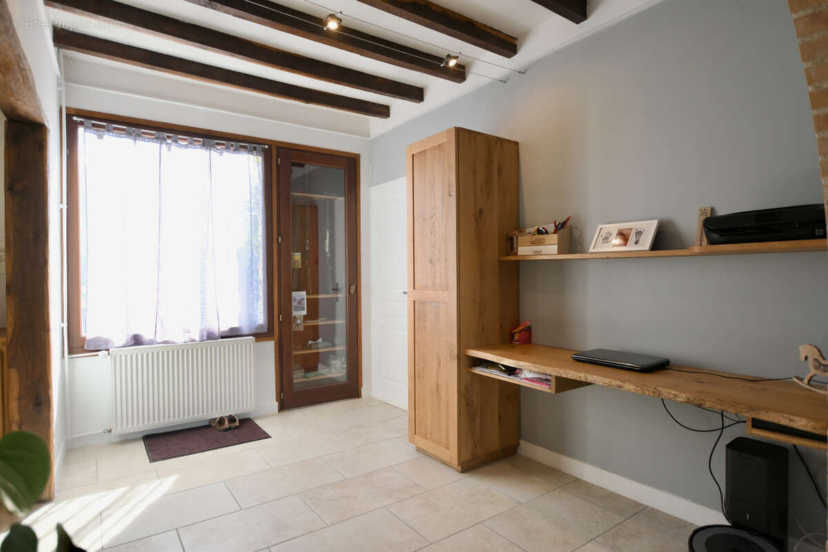Maison à QUARRE-LES-TOMBES