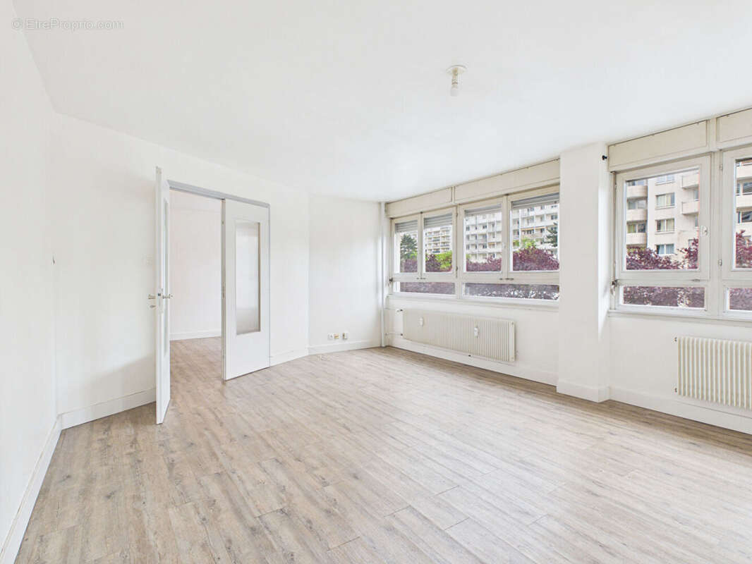 Appartement 5/6 Pièces de 138.56 m² - Balcon, cave, garages - Strasbourg - photo 3