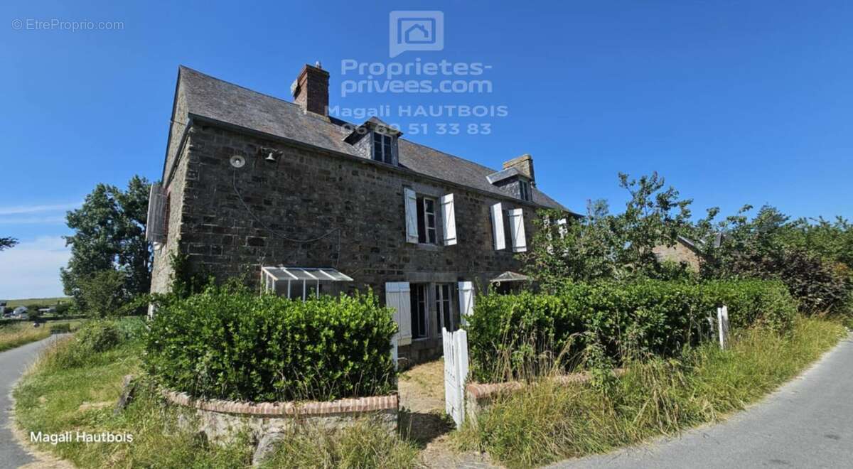 Maison à LE VAL-SAINT-PERE